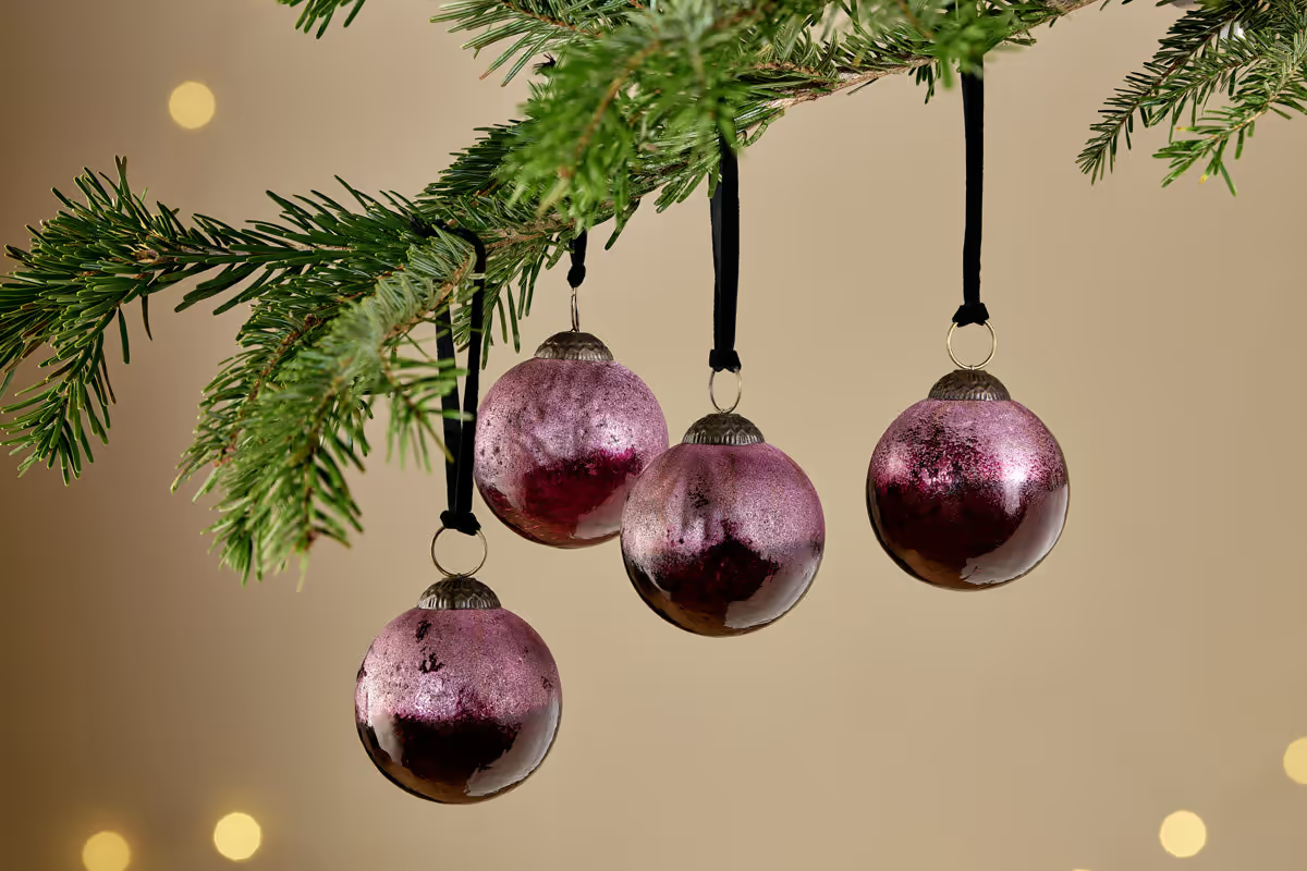 Nkuku - Pannee Round Baubles - Ruby (Set of 4)