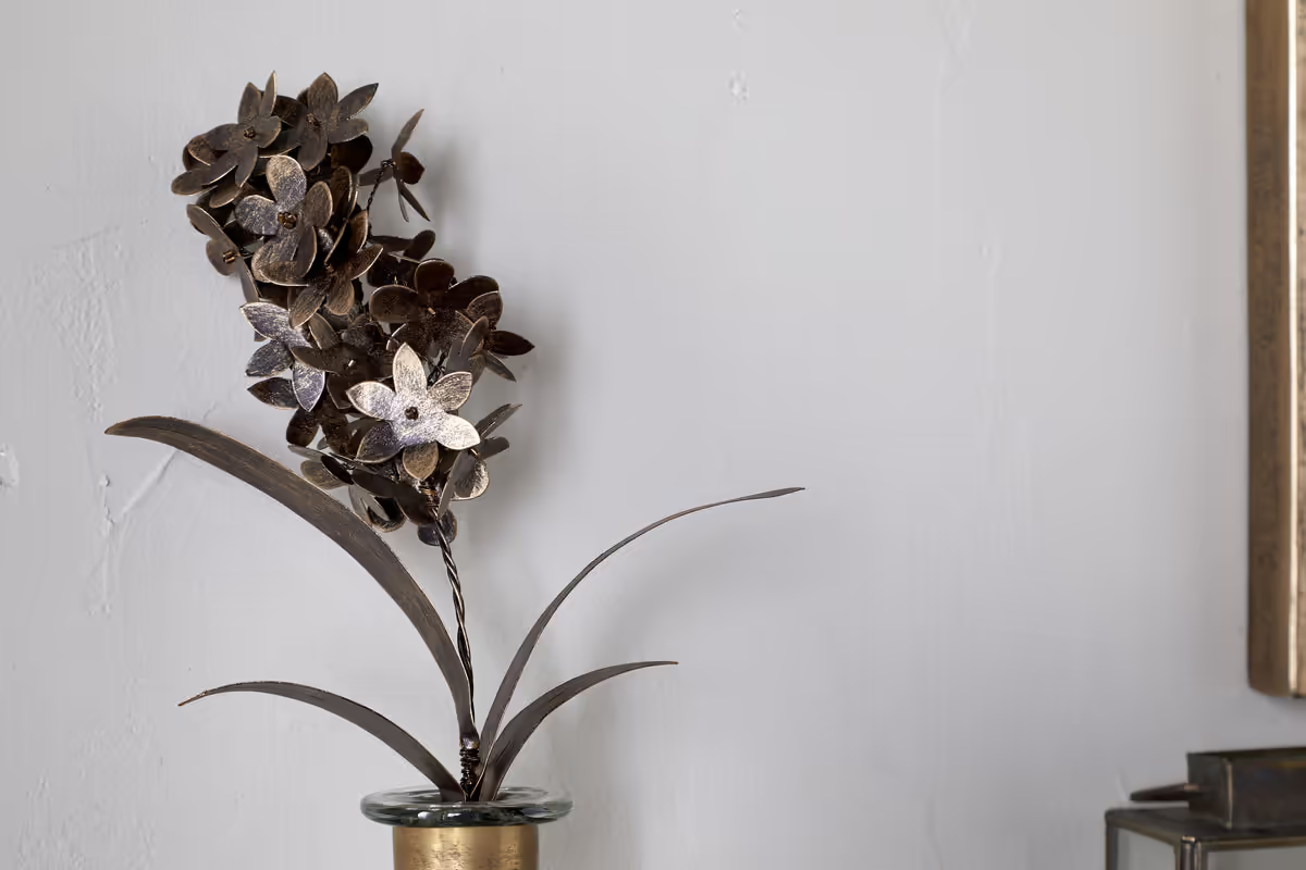 Nkuku - Svara Stem Hyacinth - Antique Brass