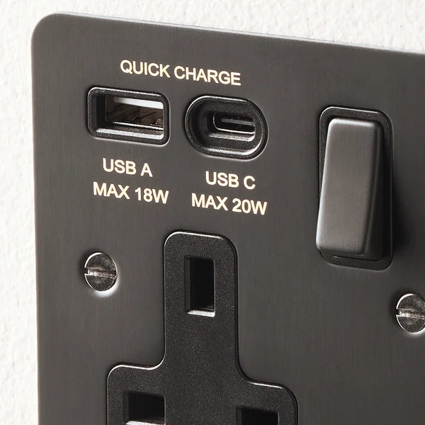 Pooky - Lucian Single Socket With USB Type A & C and Black Inserts - Bronze