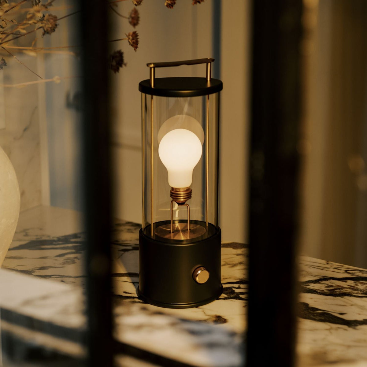 Tala The Muse Portable Lamp in Hackles Black