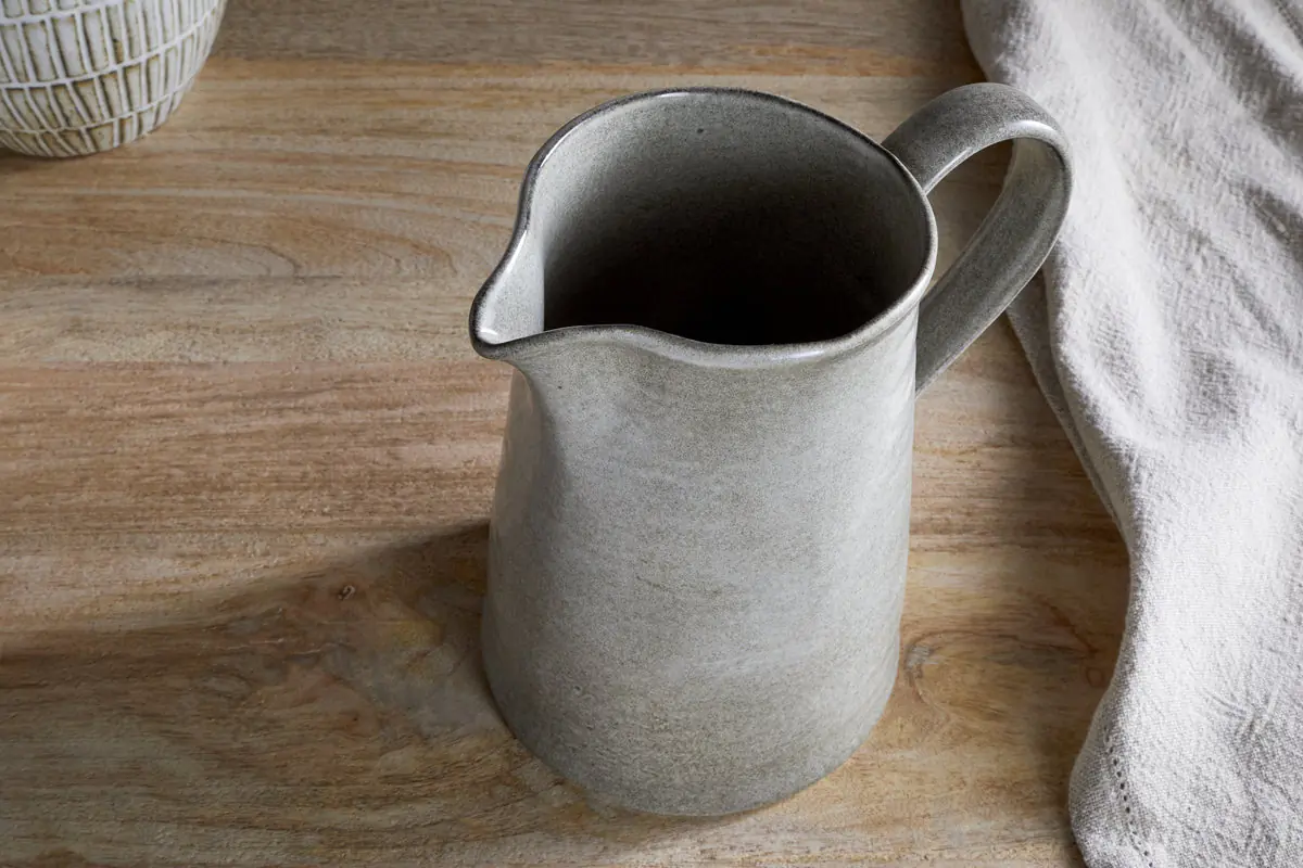 Nkuku - Valinha Earthenware Jug - Grey - Large