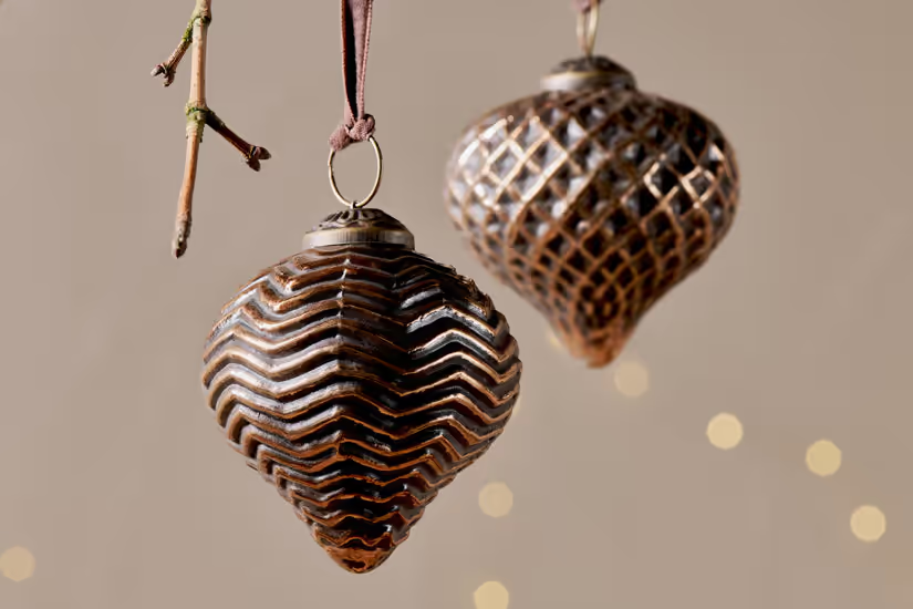 Nkuku - Varu Baubles - Black & Gold (Set of 4)