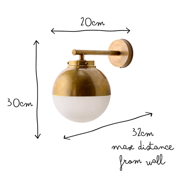 Pooky - Claridge Exterior ip54 Wall Light - Glass And Brass