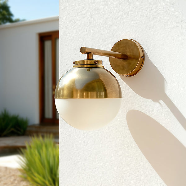 Pooky - Claridge Exterior ip54 Wall Light - Glass And Brass