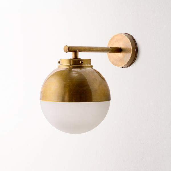 Pooky - Claridge Exterior ip54 Wall Light - Glass And Brass