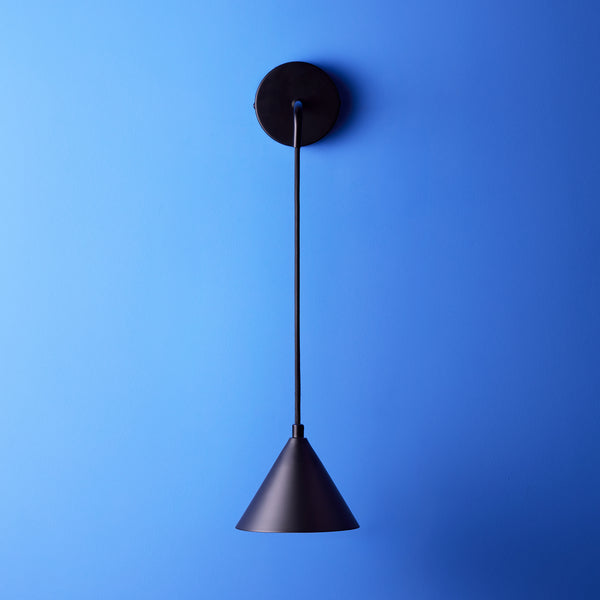 Pooky - Sway Wall Light - Black
