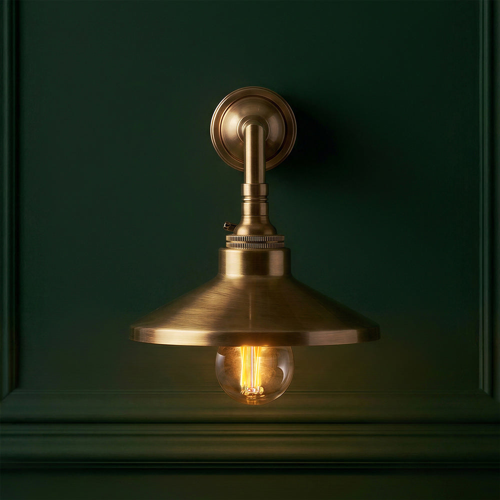 Pooky - Whizzlet Wall Light - Brass