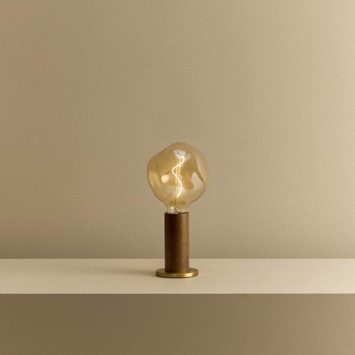 Tala Knuckle Table Lamp in Walnut + Voronoi I