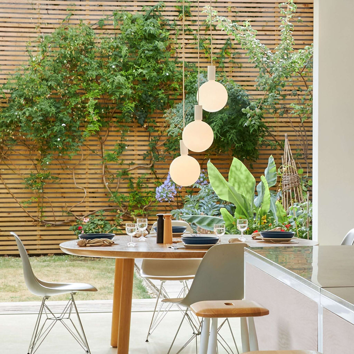 Tala Alumina Triple Pendant + Sphere V