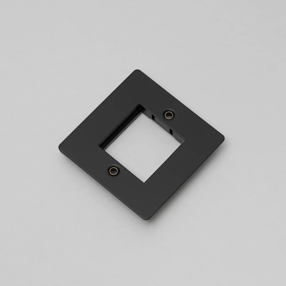Buster & Punch - 1G Wall Plate For 1 Module 45mm - Black Finish