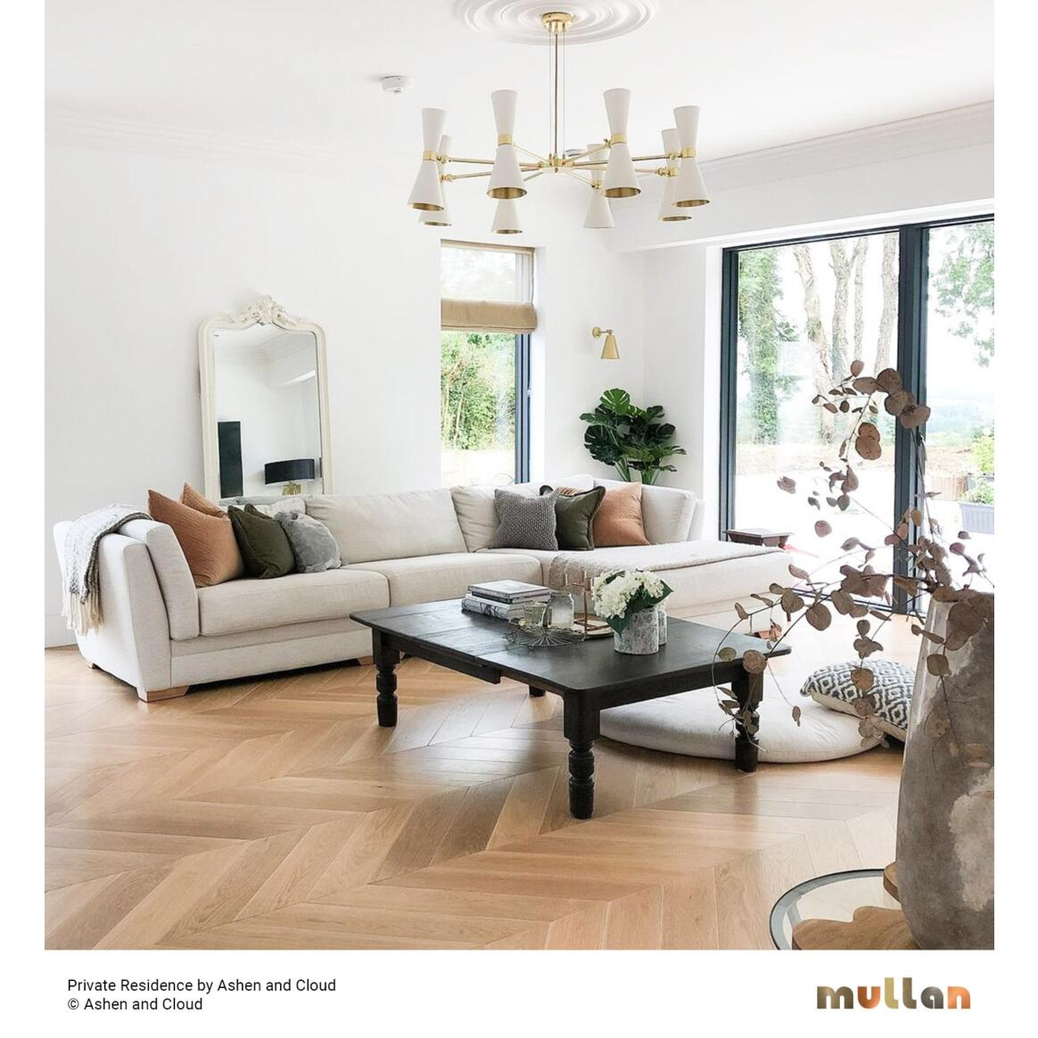 Mullan Cairo Mid-Century Chandelier Eight-Arm - Powder-Coated White / Polished Brass Finish