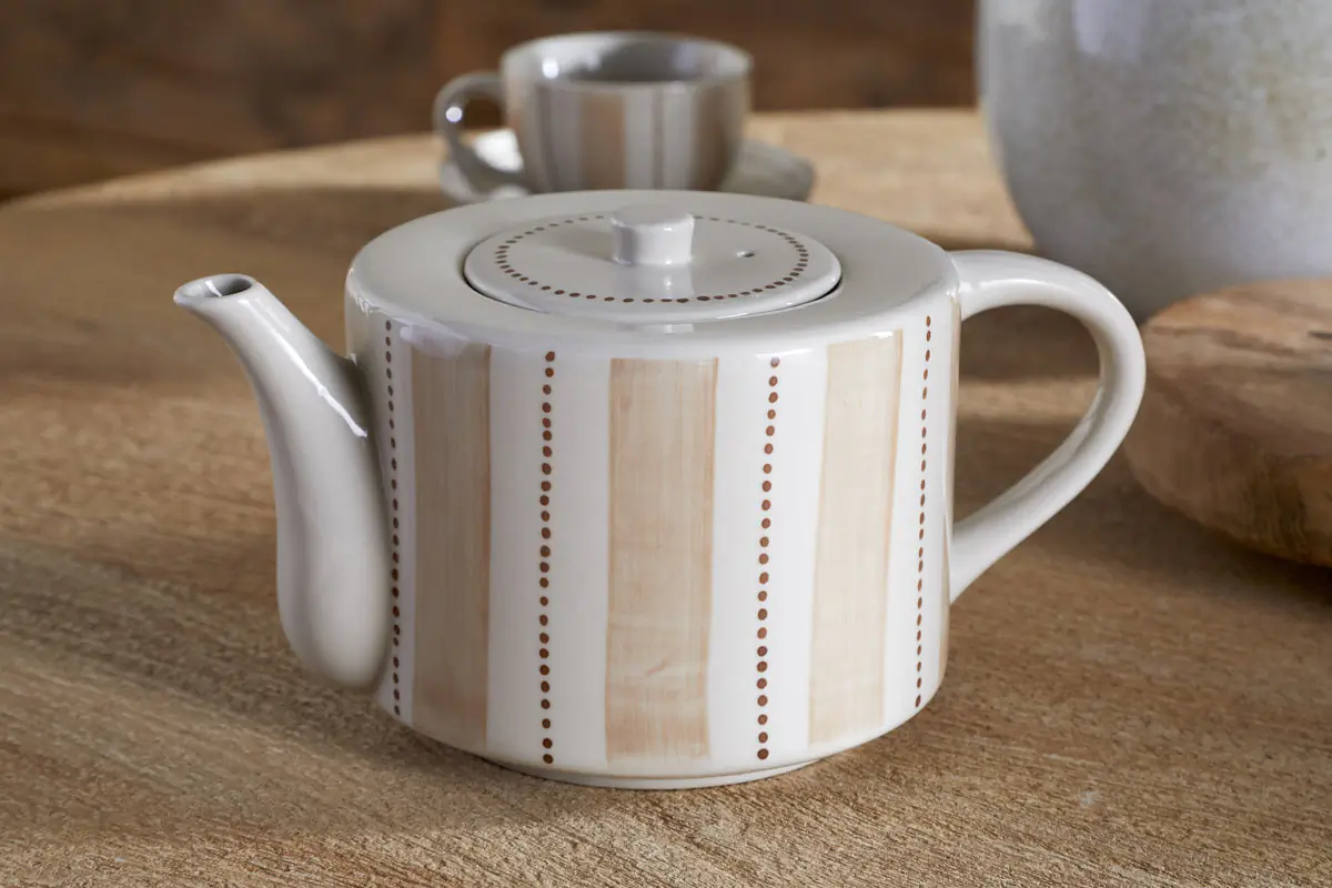 Nkuku - Patthar Teapot - Cream & Clay