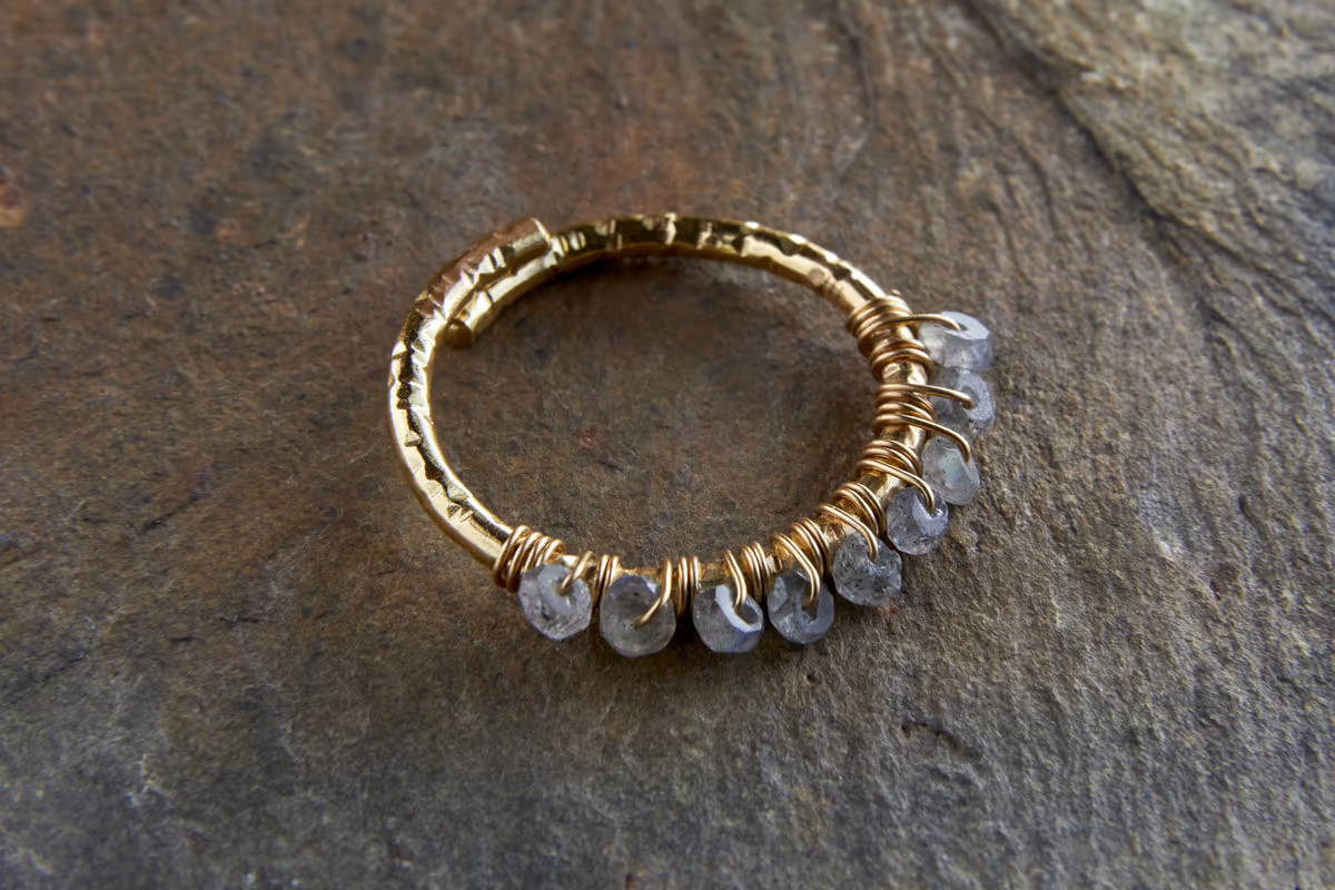 Nkuku - Vani Labradorite Ring - Labradorite & Gold