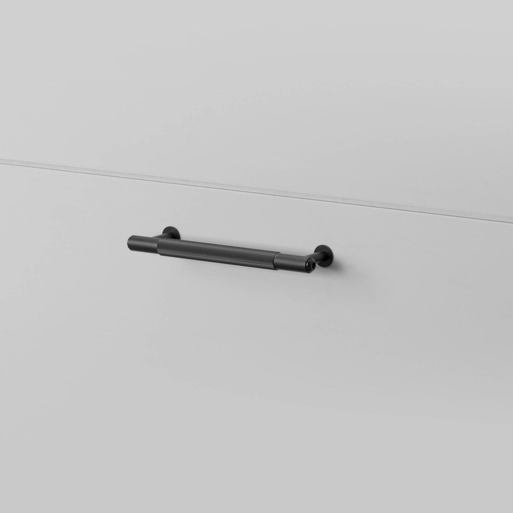 Buster & Punch - Pull Bar Linear - Black - Small