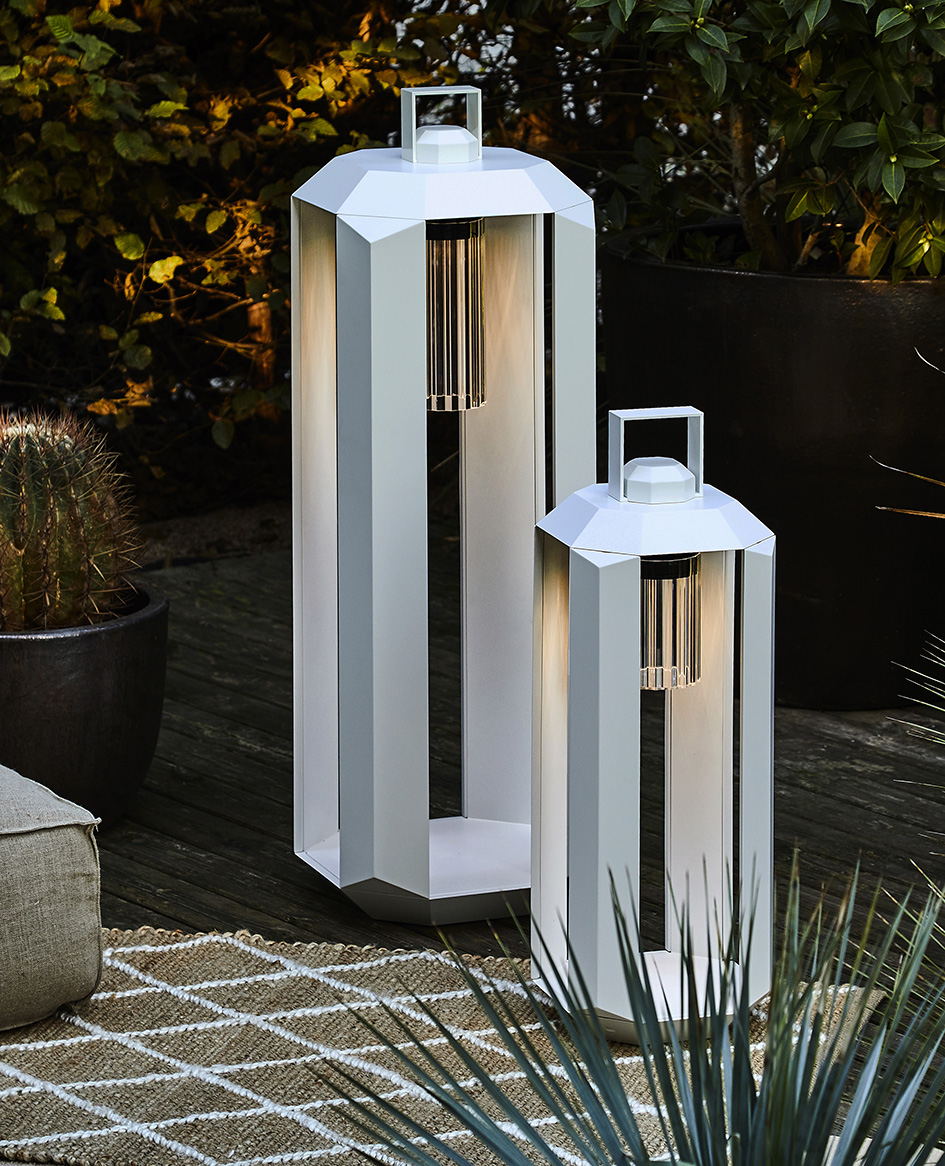 Contardi Cube Portable Lantern Small - Matt White Frame - Transparent Striped Plexiglass Diffuser