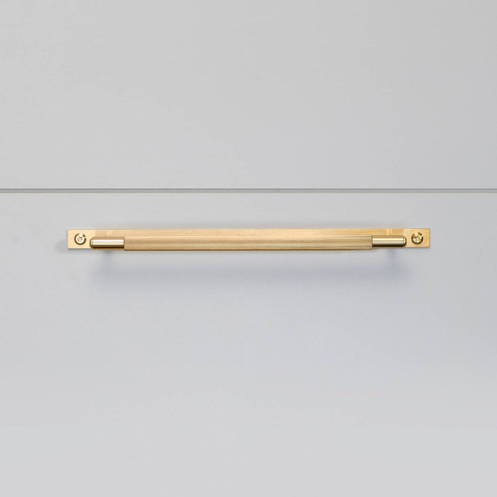 Buster & Punch - Pull Bar Linear - Plate - Brass - Medium