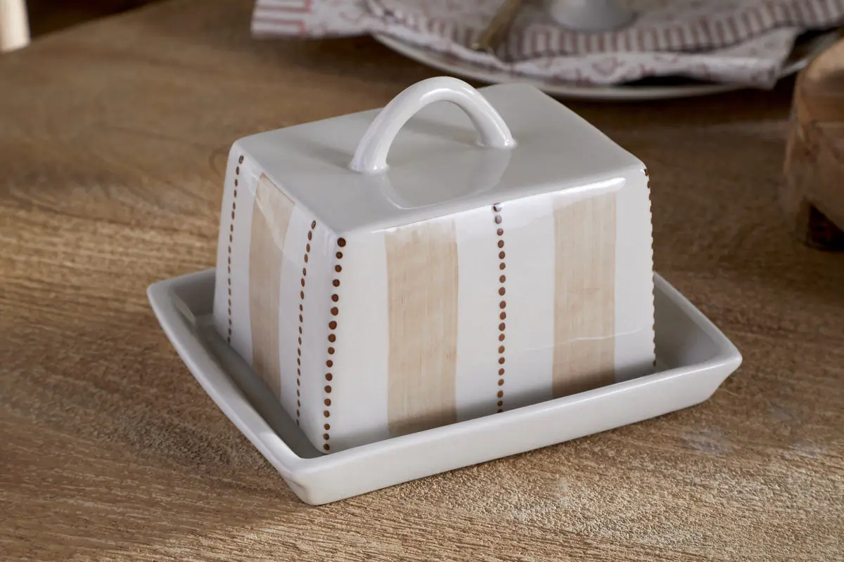 Nkuku - Patthar Butter Dish - Cream & Clay