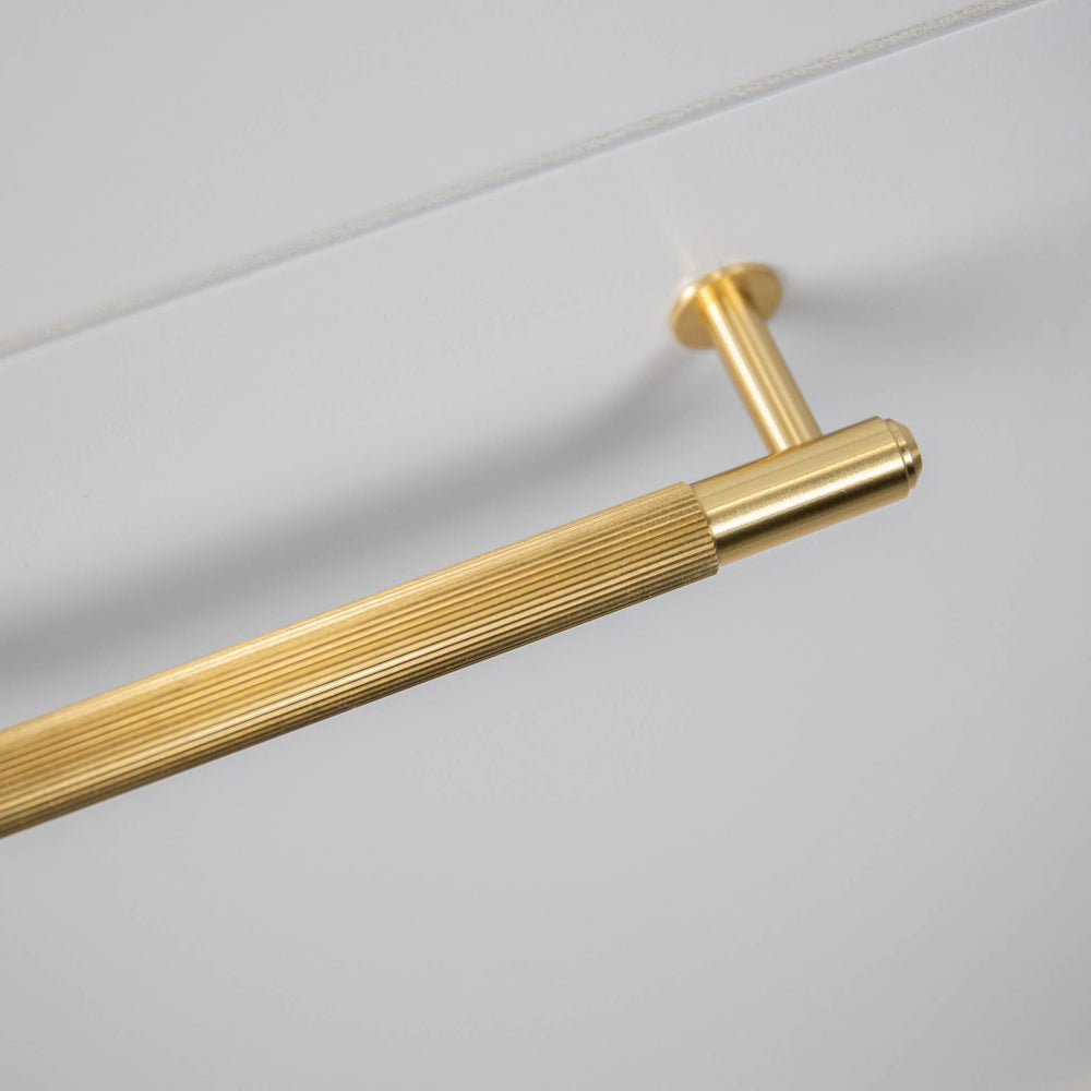 Buster & Punch - Pull Bar Linear - Brass - Medium
