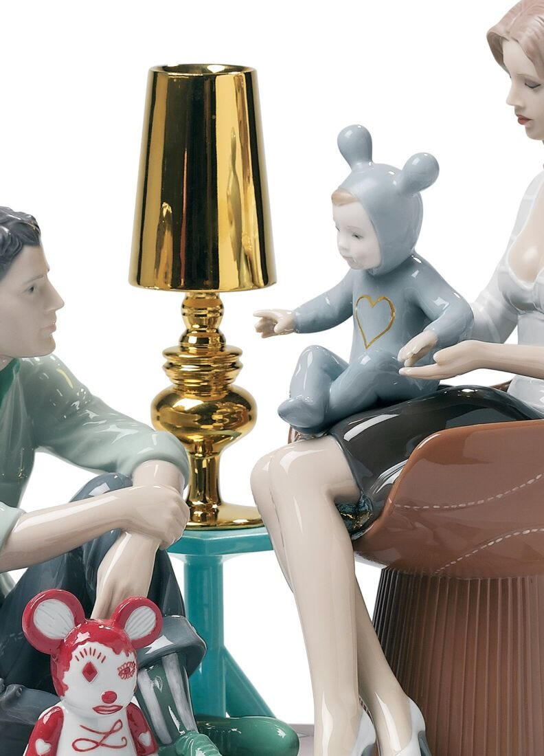 Lladró - The Family Portrait Sculpture