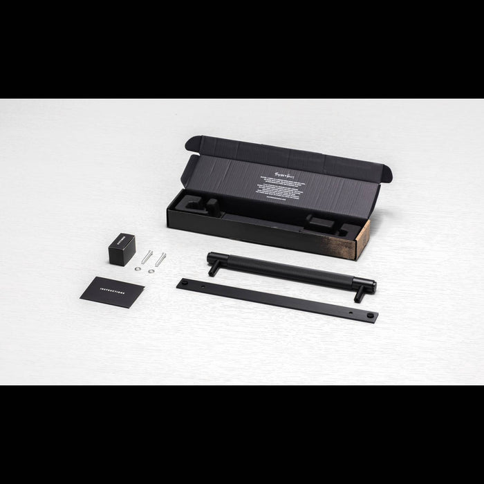 Buster & Punch - Pull Bar Cross - Plate - Black - Medium