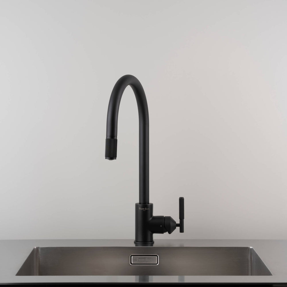 Buster & Punch - UK Kitchen Tap Linear - Pull-Out Mixer - Welder's Black