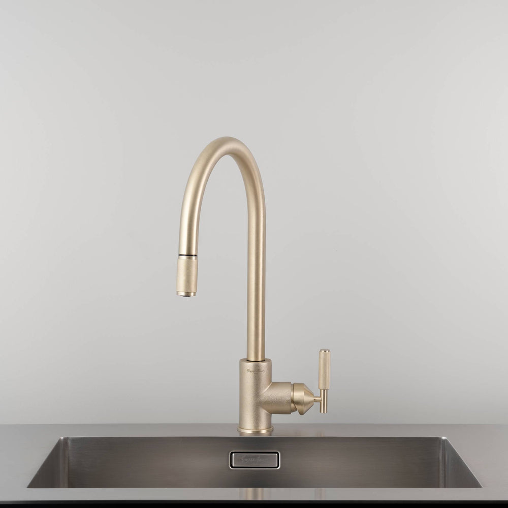 Buster & Punch - UK Kitchen Tap Cross - Pull-Out Mixer - Brass