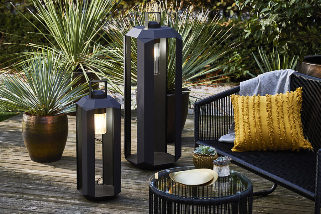 Contardi Cube Wired Lantern Small - Dark Bronze Frame - Transparent Striped Plexiglass Diffuser