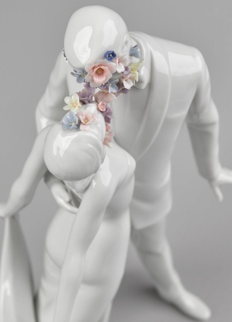 Lladró - Love I (Blossoms) - Sculpture