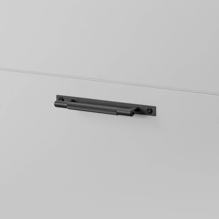 Buster & Punch - Pull Bar Linear - Plate - Black - Small