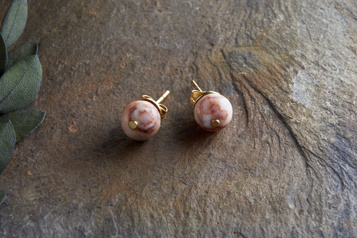 Nkuku - Cerita Rhodochrosite Stud Earrings - Rhodochrosite & Gold