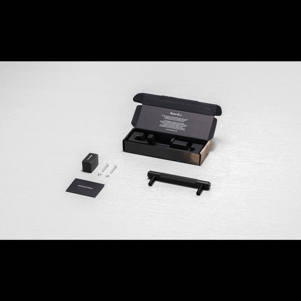 Buster & Punch - Pull Bar Cross - Black - Small