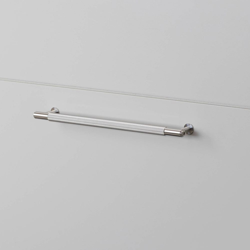 Buster & Punch - Pull Bar Linear - Steel - Medium