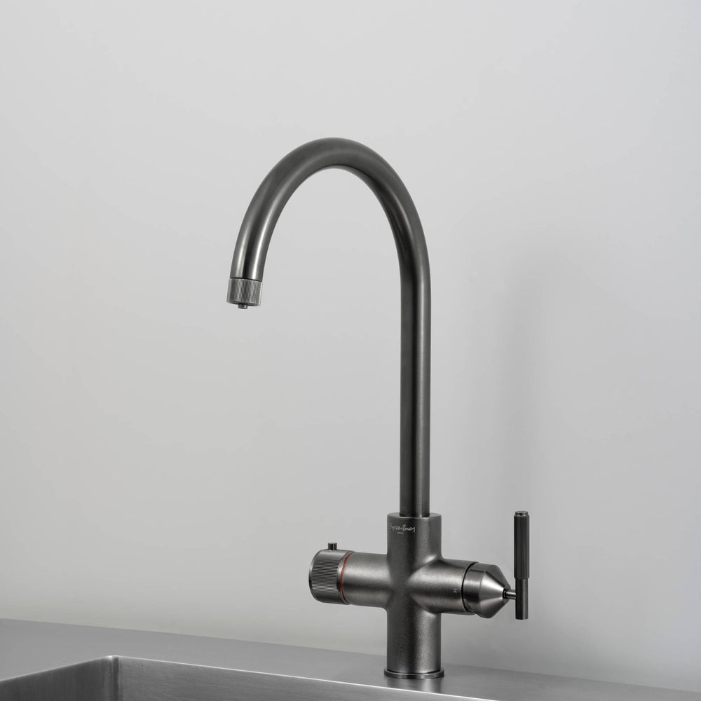 Buster & Punch - UK Kitchen Hot Tap Linear - 4 IN 1 - Gun Metal
