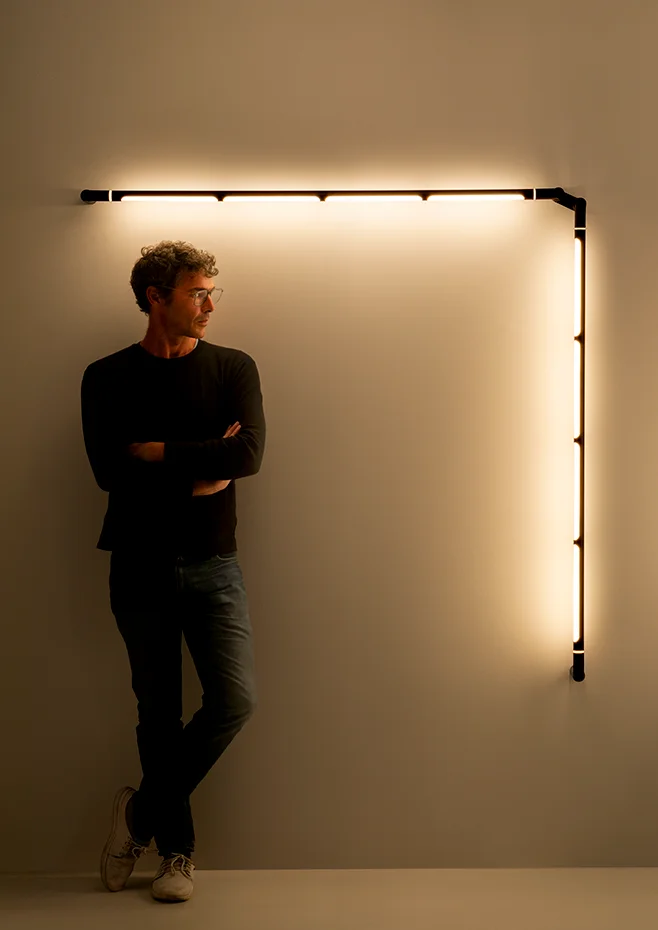 Estiluz - Arco Wall Light - 4000X2 - 96 Anthracite