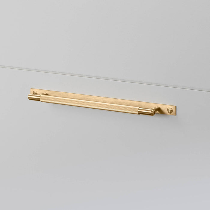 Buster & Punch - Pull Bar Linear - Plate - Brass - Medium