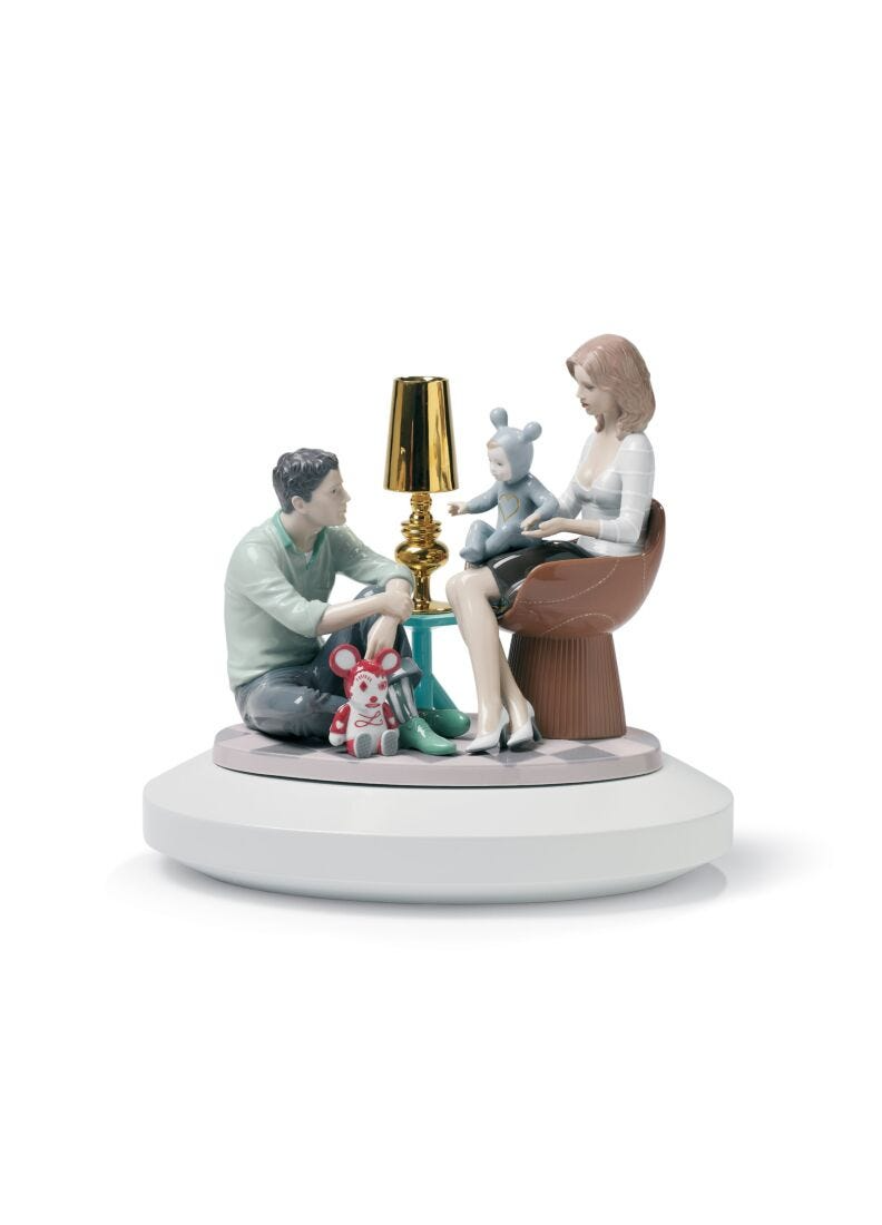 Lladró - The Family Portrait Sculpture