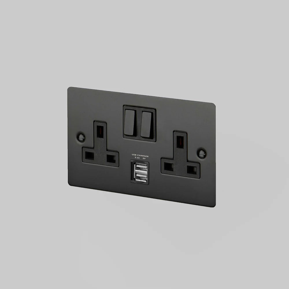 Buster & Punch 2G UK Plug Socket / USB - 2G W/USB - Black