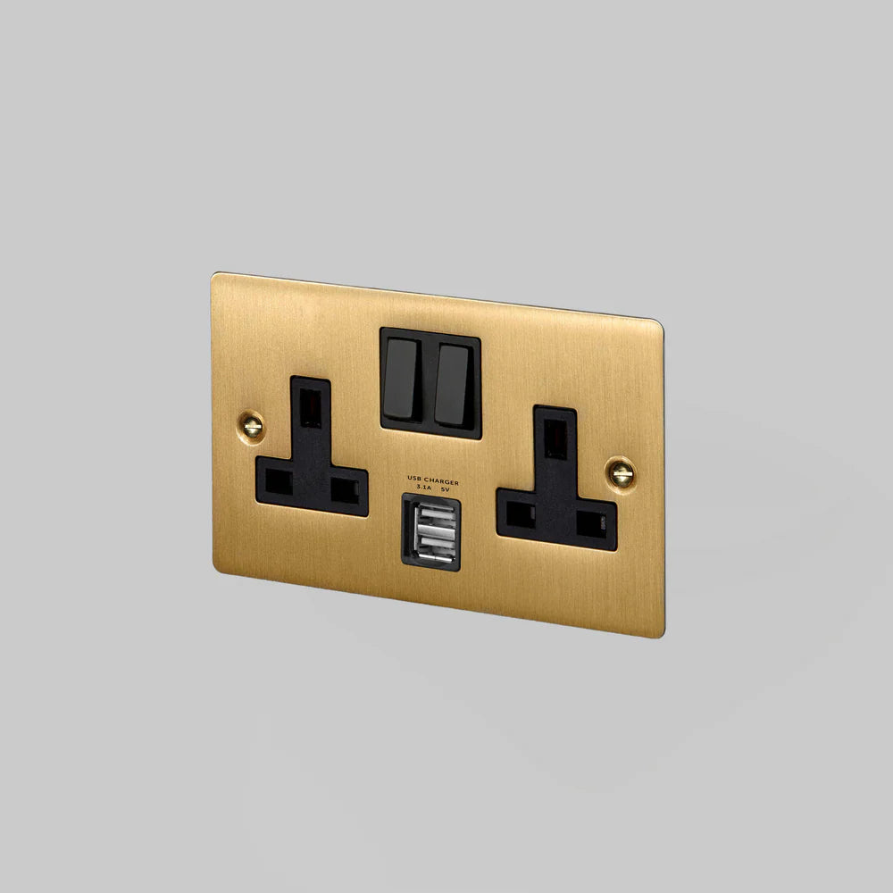 Buster & Punch 2G UK Plug Socket / USB - 2G W/USB - Brass