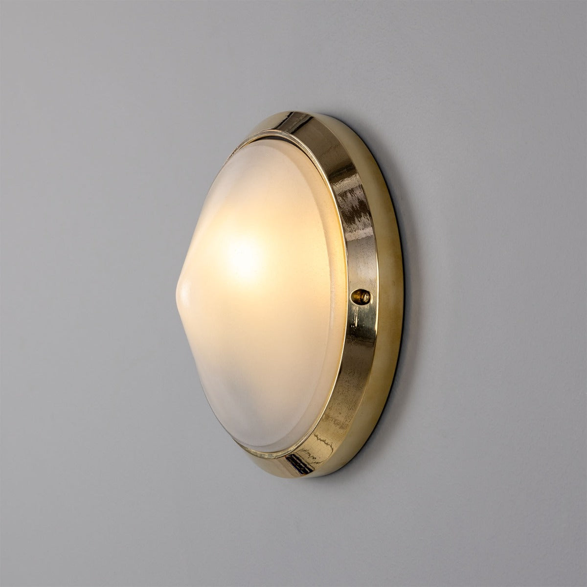Mullan - Veria Round Pointed Outdoor Wall Light 26cm IP44 - Natural Brass Finish