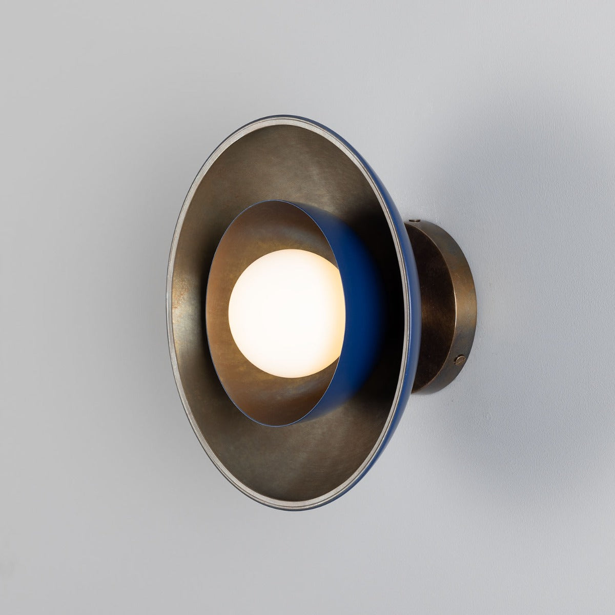 Mullan - Marrakesh Art Deco Wall Light 25cm IP20 - Antique Brass And Powder Coated Sapphire Blue Finish