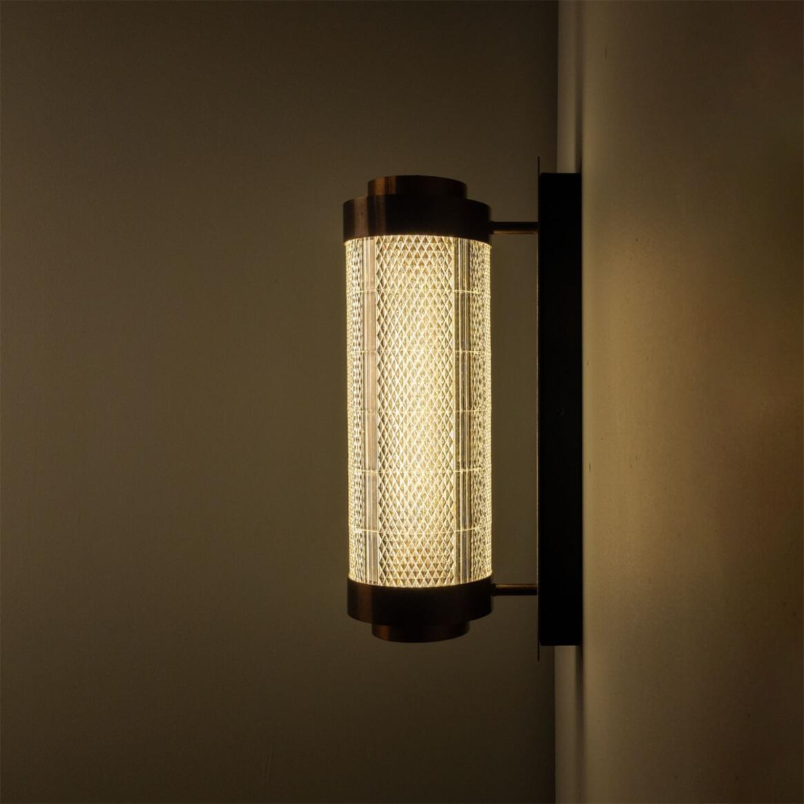 Mullan - Small Ashford Neo-Victorian Vertical Wall Light 50cm IP20 - Antique Brass Finish