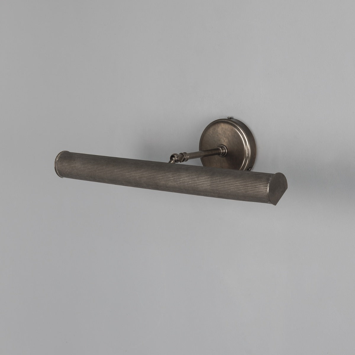 Mullan - Bilbury Adjustable Reeded Brass Picture Light 50.5cm IP20 - Antique Silver Finish