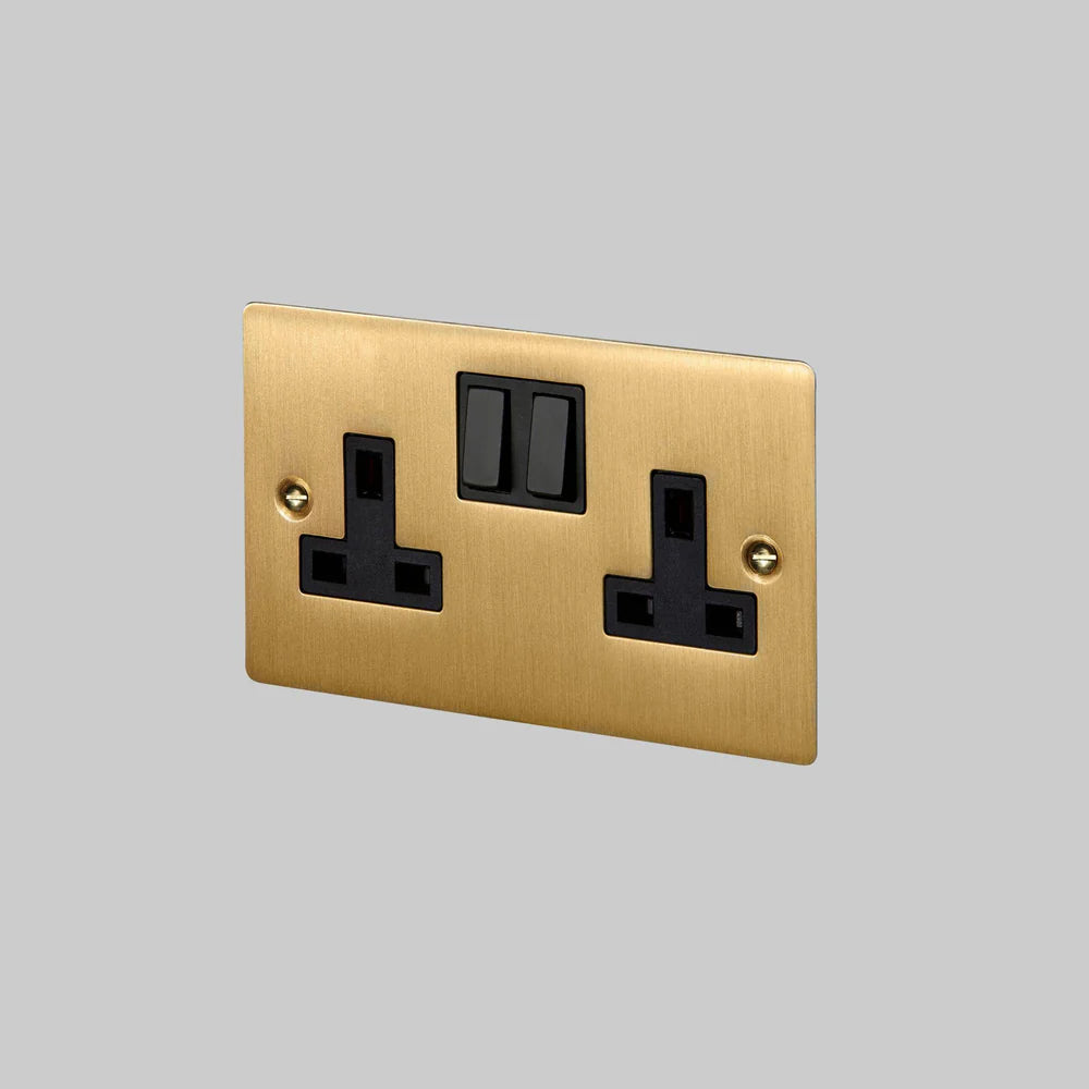 Buster & Punch 2G UK Plug Socket - 2G - Brass