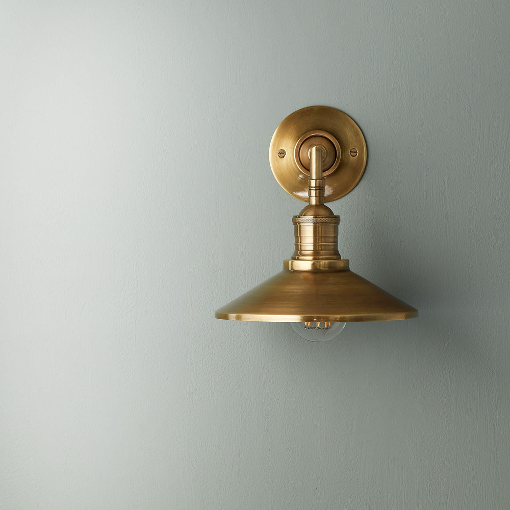 Pooky - Whizzer Wall Light - Antique Brass