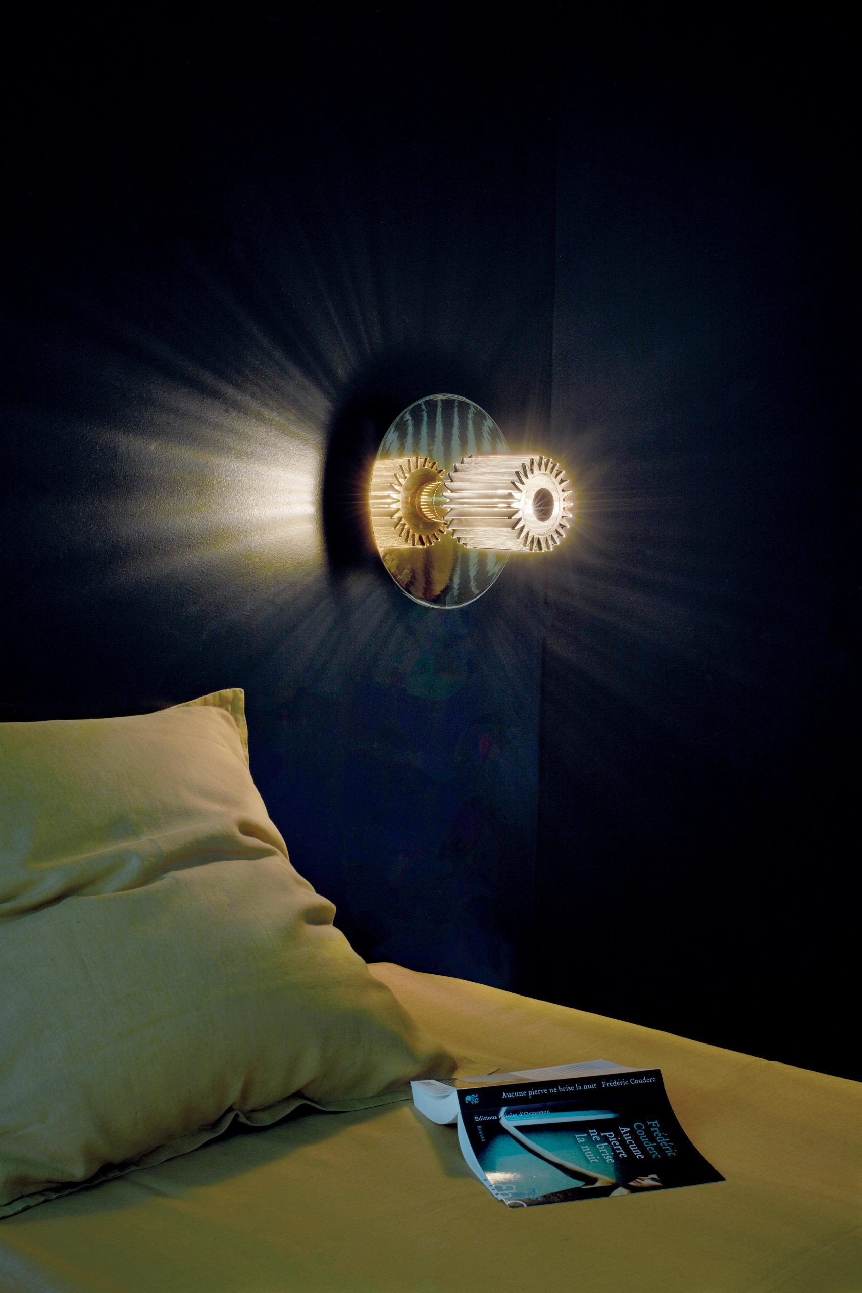10_ITS_WALL_GOLD_SIL
