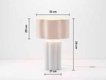 Flower-ceramic-table-lamp-dim-min